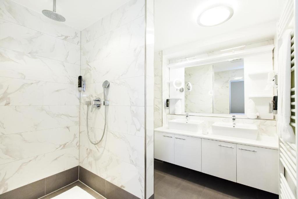 Hotel Am Berliner Platz Λάνγκενφελντ Εξωτερικό φωτογραφία